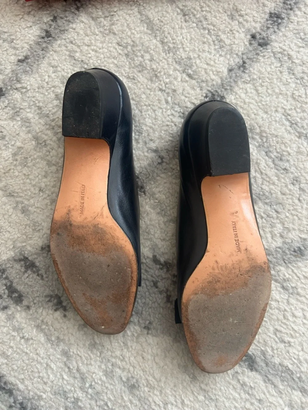 Salvatore Ferragamo Black Leather Vara Bow Pumps with Gold Buckle - Picture 6 of 10